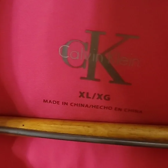 Calvin Klein Vibrant Pink Puffer Jacket - Picture 12 of 14